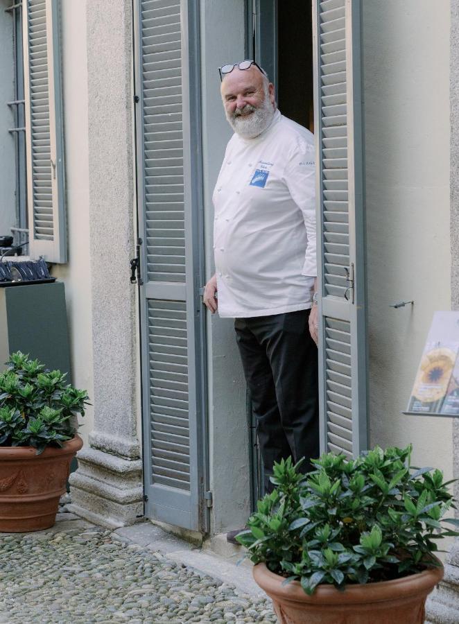 Caffe Delle Rose Les Chambres Verbania Exteriér fotografie